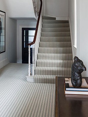 https://www.simplyunderlay.co.uk/wp-content/uploads/2022/09/stairs-underlay.jpg