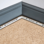 Dual Gripper fitted in the corners of the room